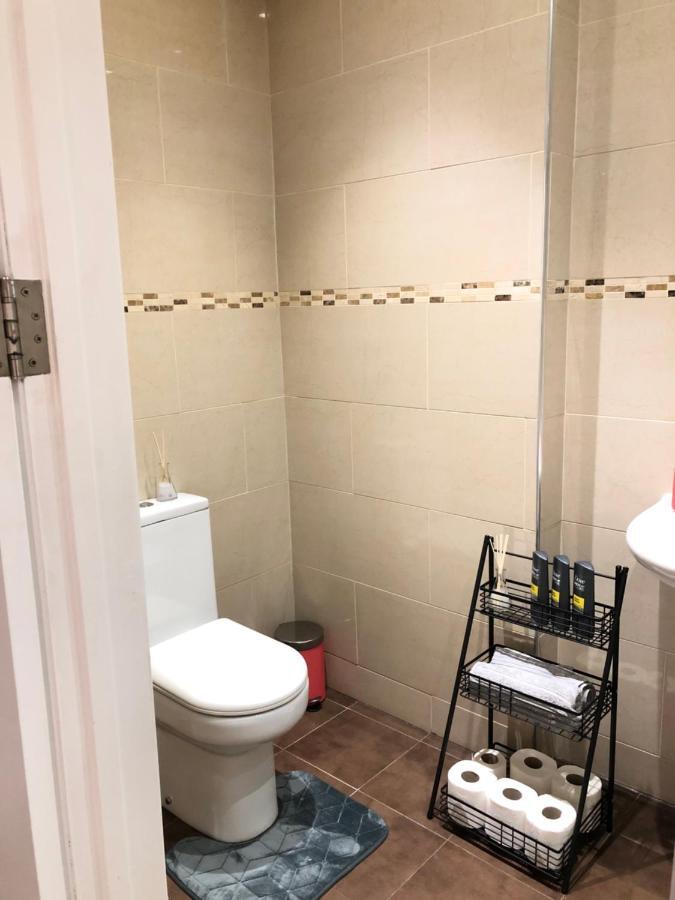 Greater London Holiday Let @ Hanwell Apartman Kültér fotó